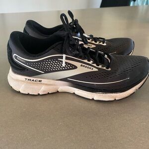 Brooks Trace Black and White Athletic Shoes